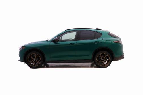 2025 Alfa Romeo Stelvio Veloce