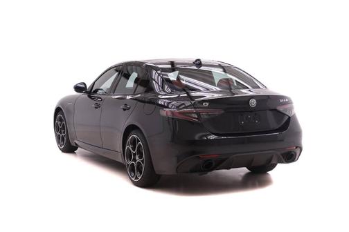 Vulcano Black Metallic 2026 Alfa Romeo Giulia