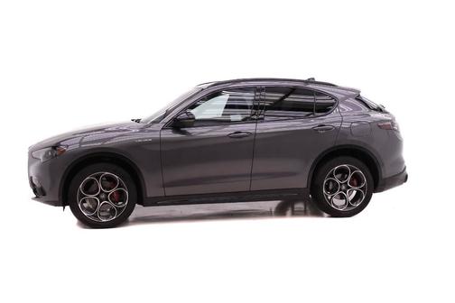2025 Alfa Romeo Stelvio Veloce