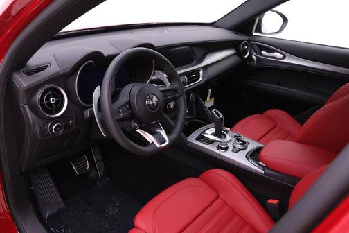 2026 Alfa Romeo Stelvio 