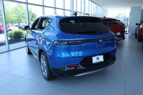 Misano Blue Metallic 2024 Alfa Romeo Tonale Ti