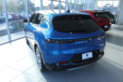 Misano Blue Metallic 2024 Alfa Romeo Tonale Ti