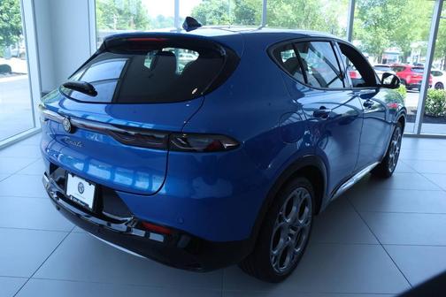 Misano Blue Metallic 2024 Alfa Romeo Tonale Ti