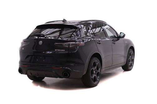 Vulcano Black Metallic 2026 Alfa Romeo Stelvio