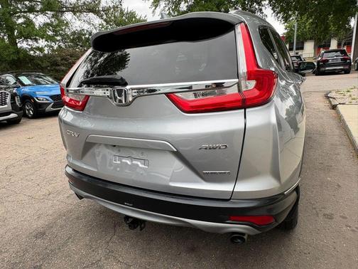 Lunar Silver Metallic 2018 Honda CR-V Touring