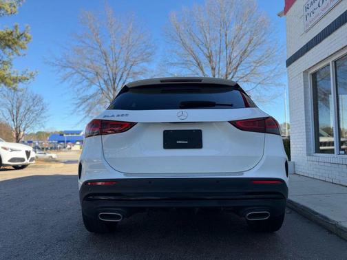2021 Mercedes-Benz GLA 250 Base 4MATIC