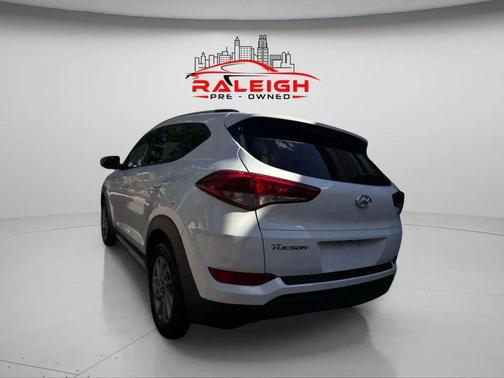 2017 Hyundai TUCSON SE Plus