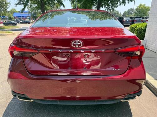 2019 Toyota Avalon XLE