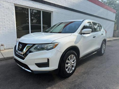 Glacier White 2017 Nissan Rogue S