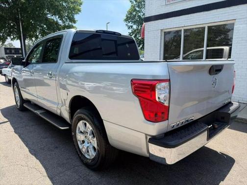 2019 Nissan Titan SV