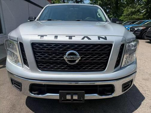 2019 Nissan Titan SV