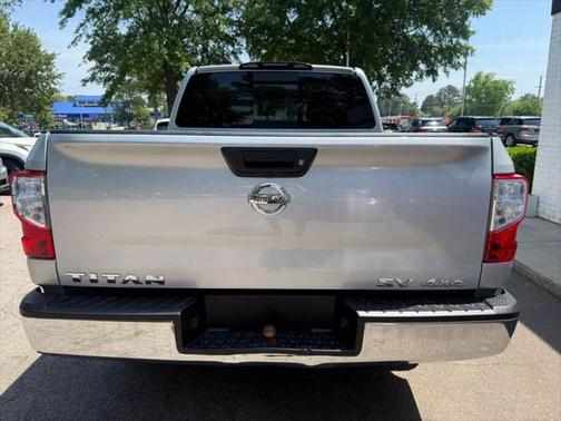2019 Nissan Titan SV