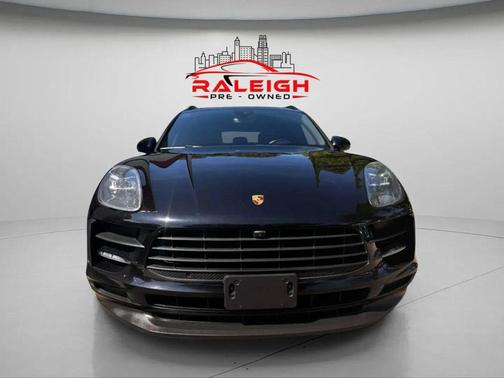 2021 Porsche Macan Sport Utility 4D