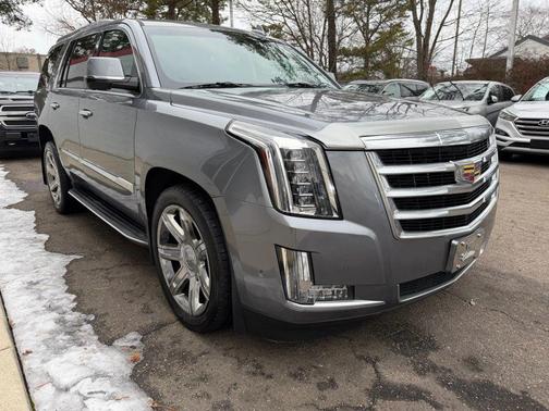 2018 Cadillac Escalade Luxury