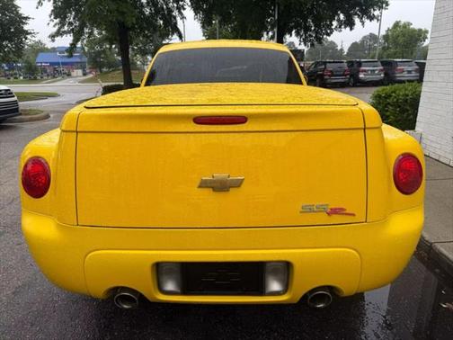 2004 Chevrolet SSR Convertible Pickup 2D