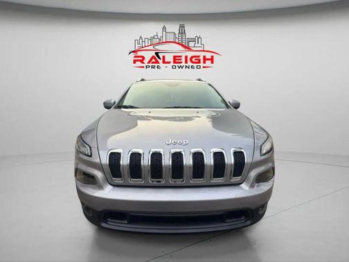 2017 Jeep Cherokee Sport