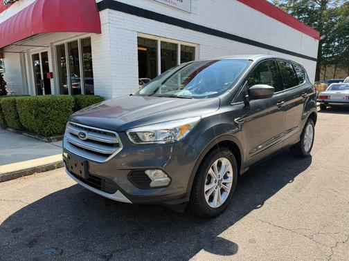 Magnetic Metallic 2019 Ford Escape SE