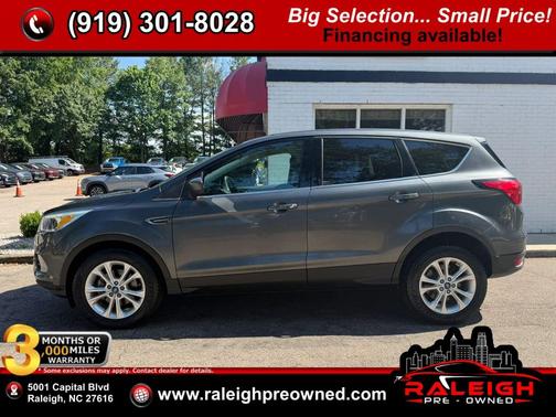 Magnetic Metallic 2019 Ford Escape SE