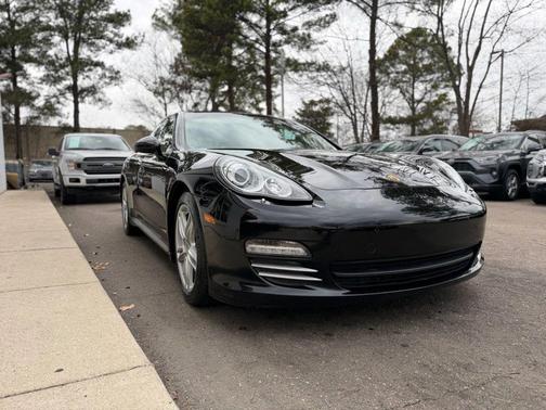 2011 Porsche Panamera 4