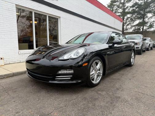 2011 Porsche Panamera 4