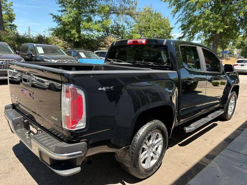 Onyx Black 2019 GMC Canyon SLE