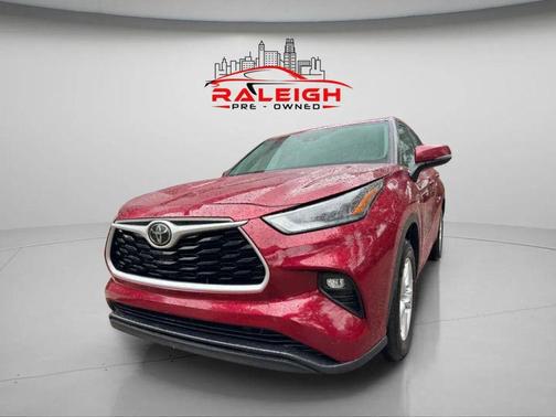 2020 Toyota Highlander LE