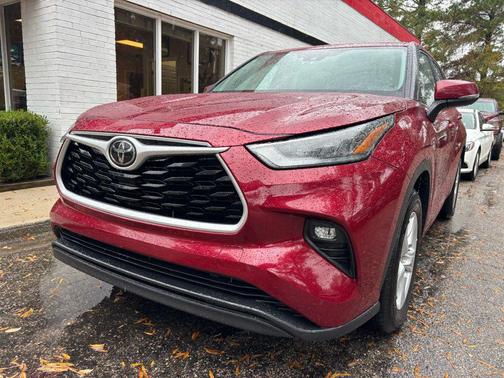 2020 Toyota Highlander LE