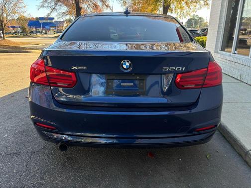 2018 BMW 320 i