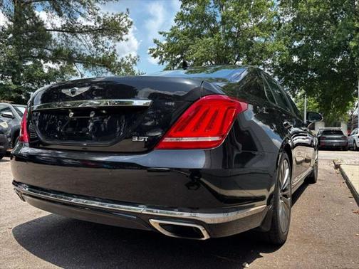 2018 Genesis G90 Premium