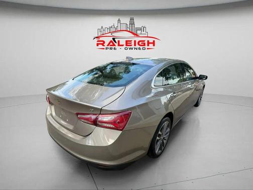 2022 Chevrolet Malibu FWD LT