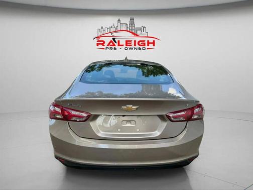 2022 Chevrolet Malibu FWD LT