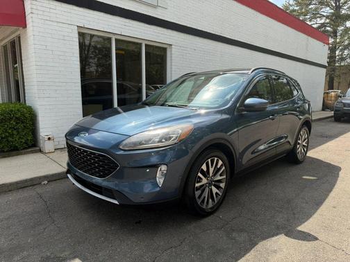 Blue Metallic 2020 Ford Escape Titanium
