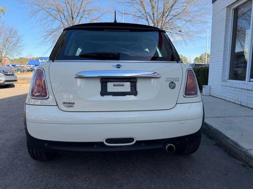 2010 MINI Cooper Base