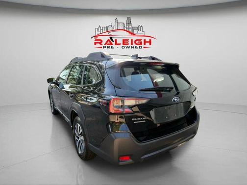 2023 Subaru Outback Base