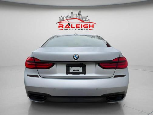 2018 BMW 740 740i Sedan 4D