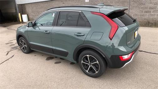 2023 Kia Niro EX