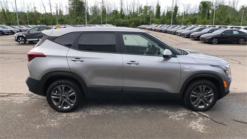 2023 Kia Seltos LX