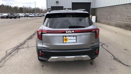 2024 Kia Seltos EX