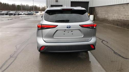 2022 Toyota Highlander Hybrid XLE