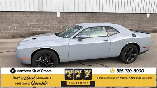 2022 Dodge Challenger SXT