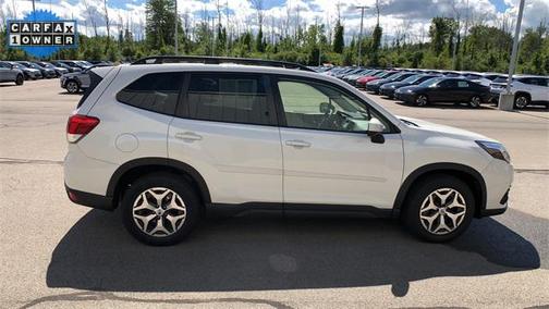 2022 Subaru Forester Premium