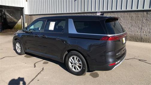 2023 Kia Carnival LX