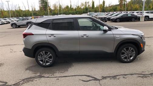 2023 Kia Seltos LX