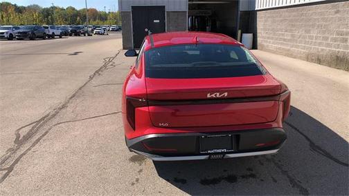 2025 Kia K4 LXS