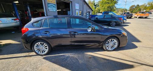 2014 Subaru Impreza 2.0i Premium