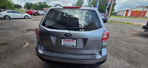 Silver Metallic 2018 Subaru Forester 2.5i