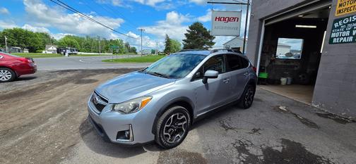 Silver Metallic 2016 Subaru Crosstrek 2.0i Premium