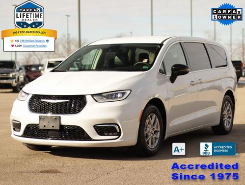 2024 Chrysler Pacifica Touring L