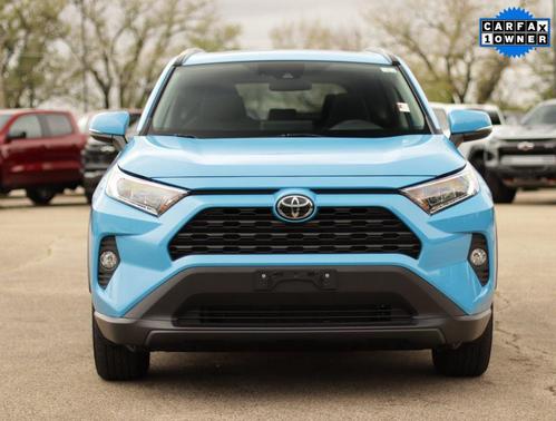 2020 Toyota RAV4 XLE