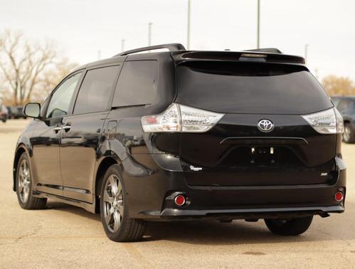 2017 Toyota Sienna SE Premium